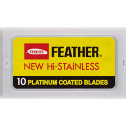 Nieuwe platte Feather Hi-Stainless Platinum-snijmesjes voor veiligheidsscheerapparaten en scheermessen; de Feather-mesjes staan erom bekend dat ze het scherpste snijblad ter wereld hebben; geleverd in een plastic houder met 1 individueel verpakte mesjes. Vervaardigd in Japan.